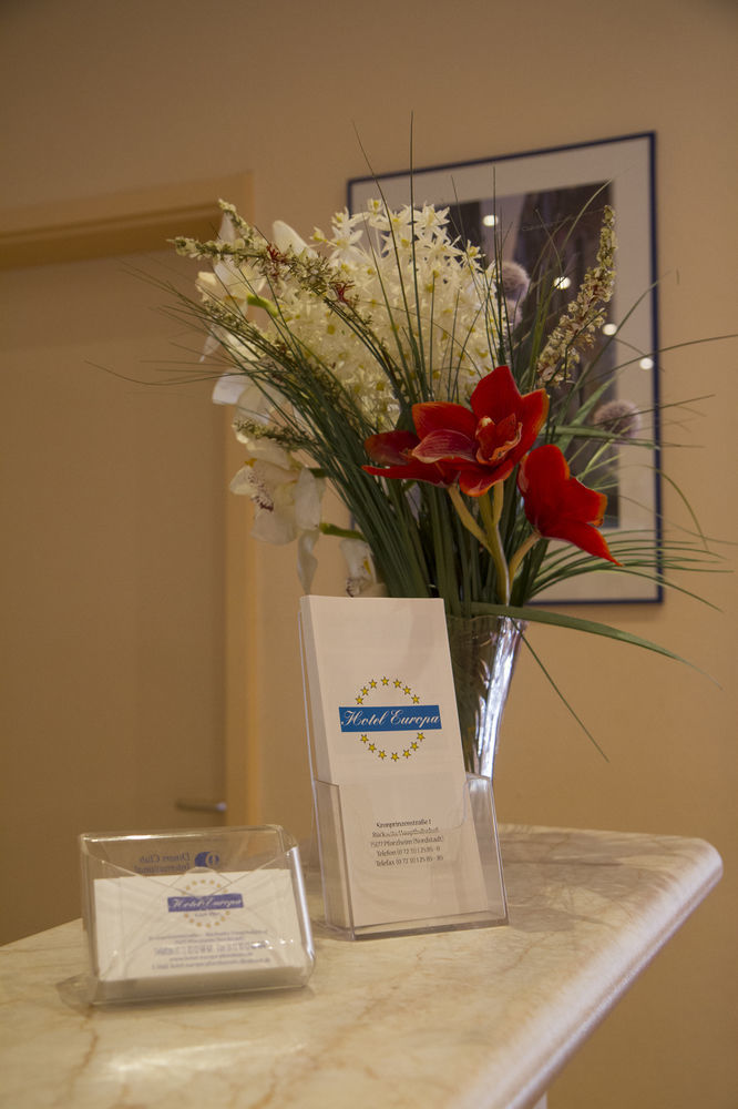 Hotel Europa ฟอร์ซไฮม์ ภายนอก รูปภาพ